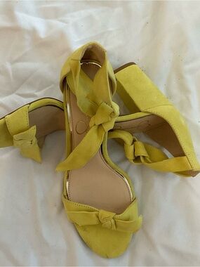 Jessica Simpson Yellow Knotted Ankle-Tie Block Heel Sandals